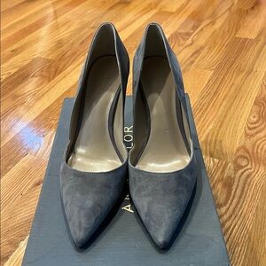 Ann Taylor Gray Heels